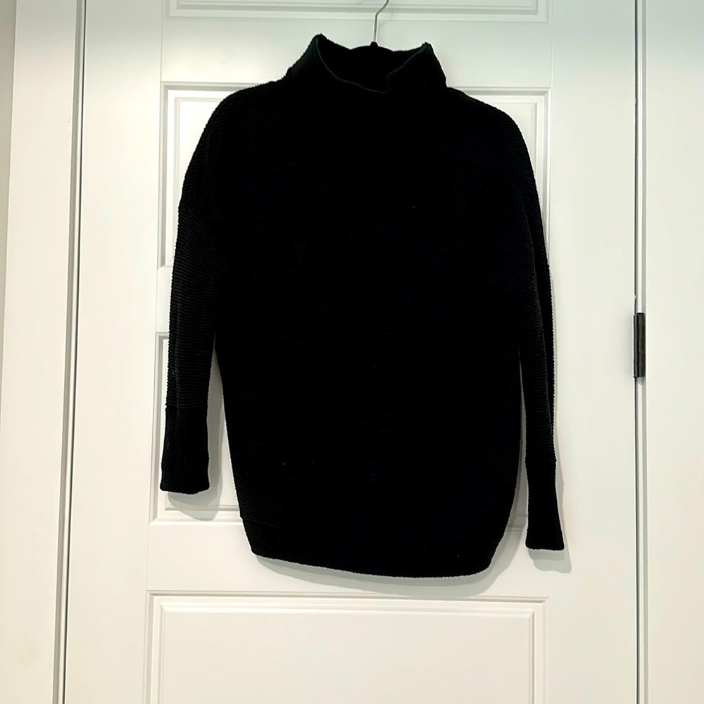 Super warm black funnel neck sweater